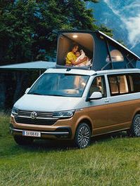 VW Golf вътрешно пространство и кокпит