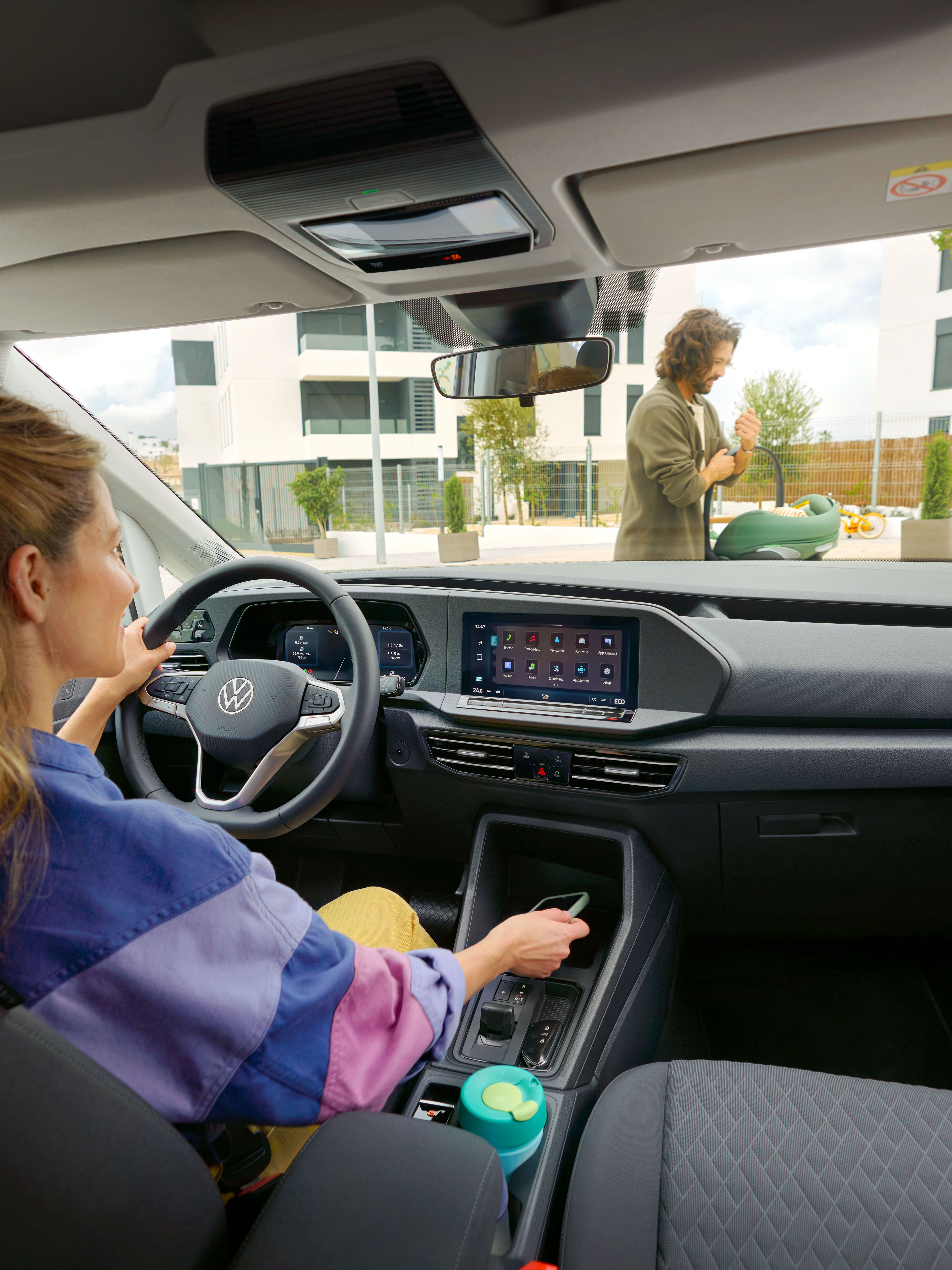 Caddy eHybrid Cockpit