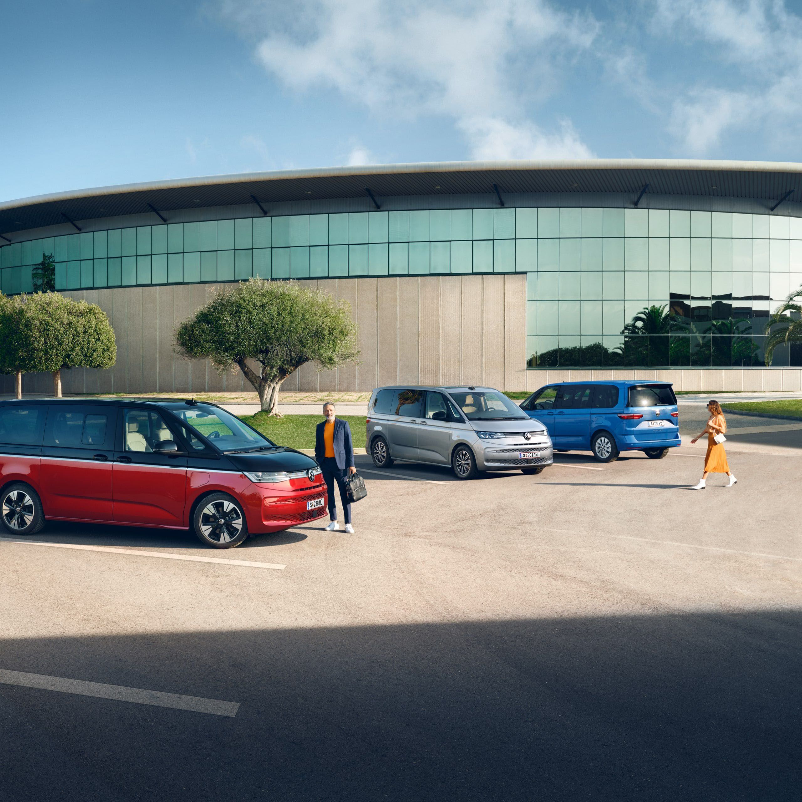 Die Modellvarianten des neuen VW T7 Multivan.