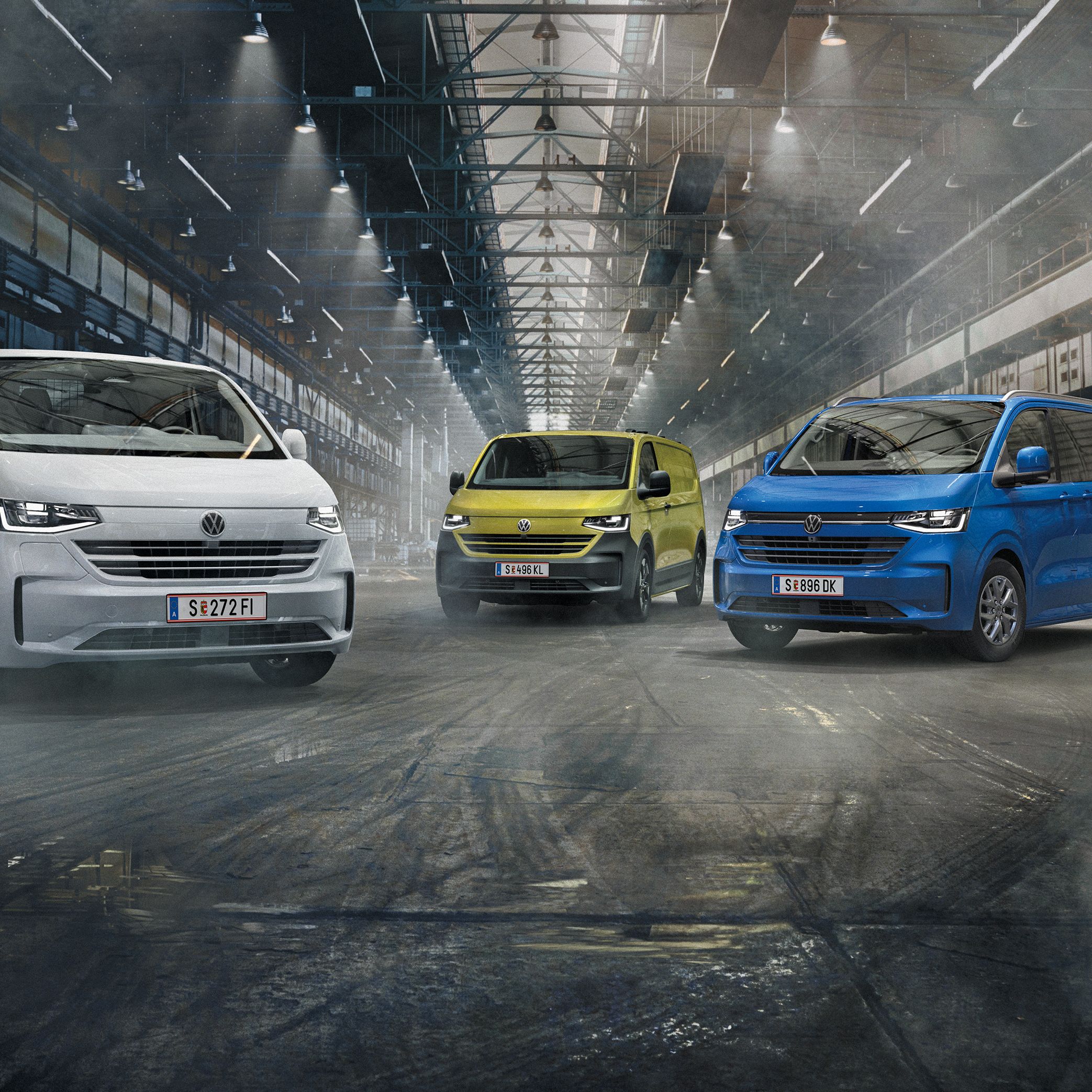 Новите модели на Volkswagen Transporter, Caravelle и пикап в индустриална хале среда