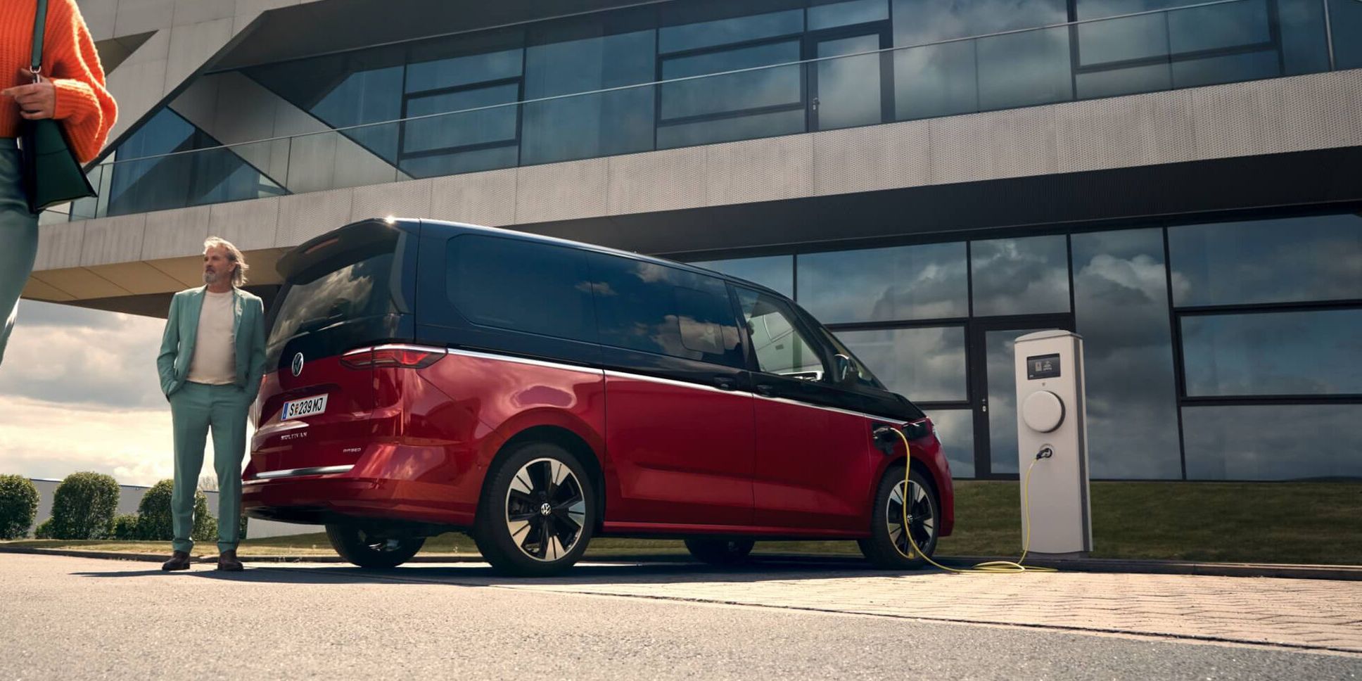 e-Crafter - лекотоварен автомобил Volkswagen с електродвигател