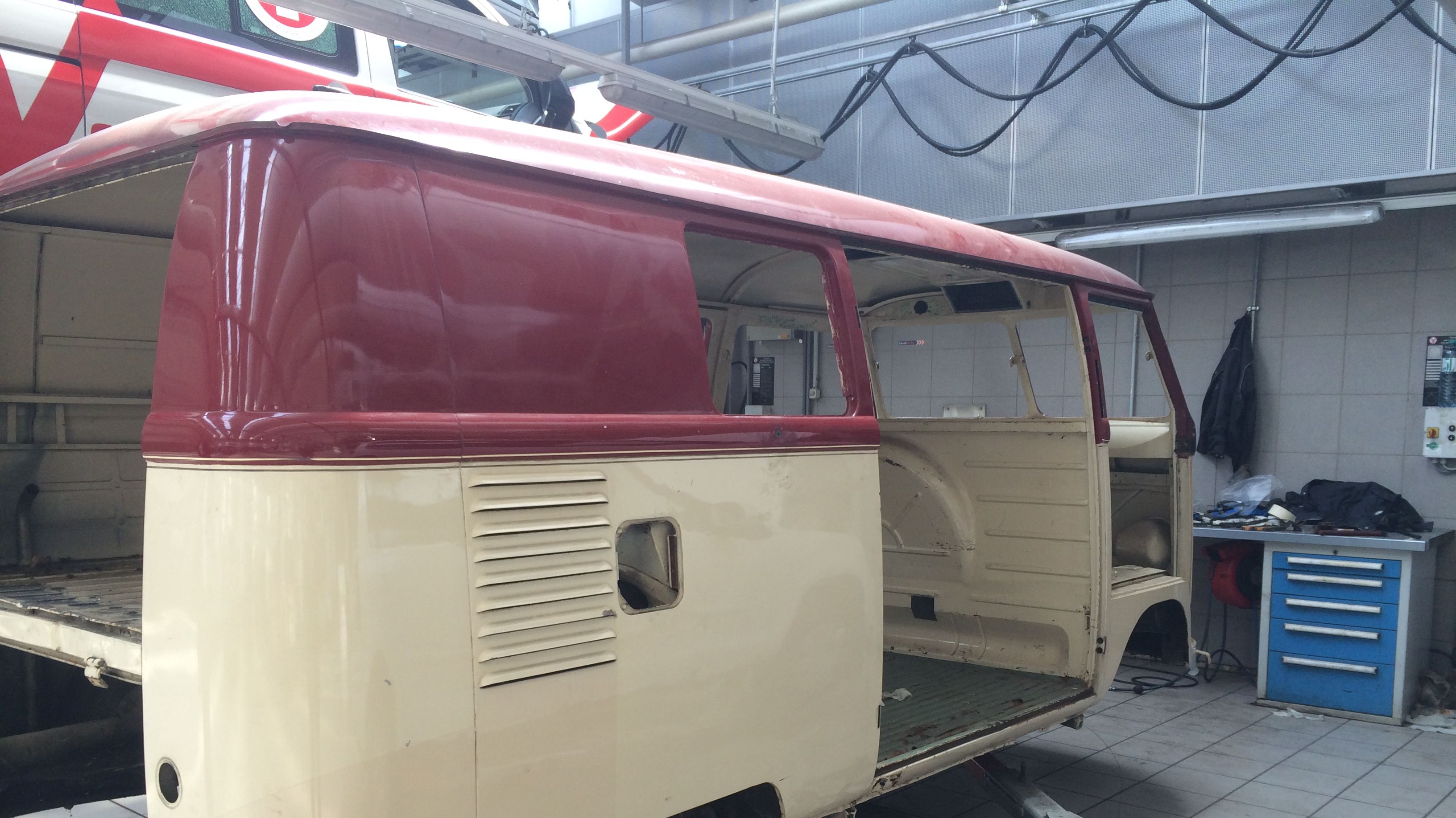 VW Bulli T1 Комби поглед отзад