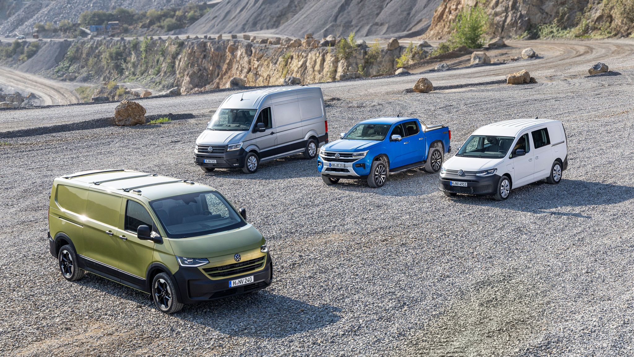 Гамата на лекотоварните модели на Volkswagen, заснета на открит терен