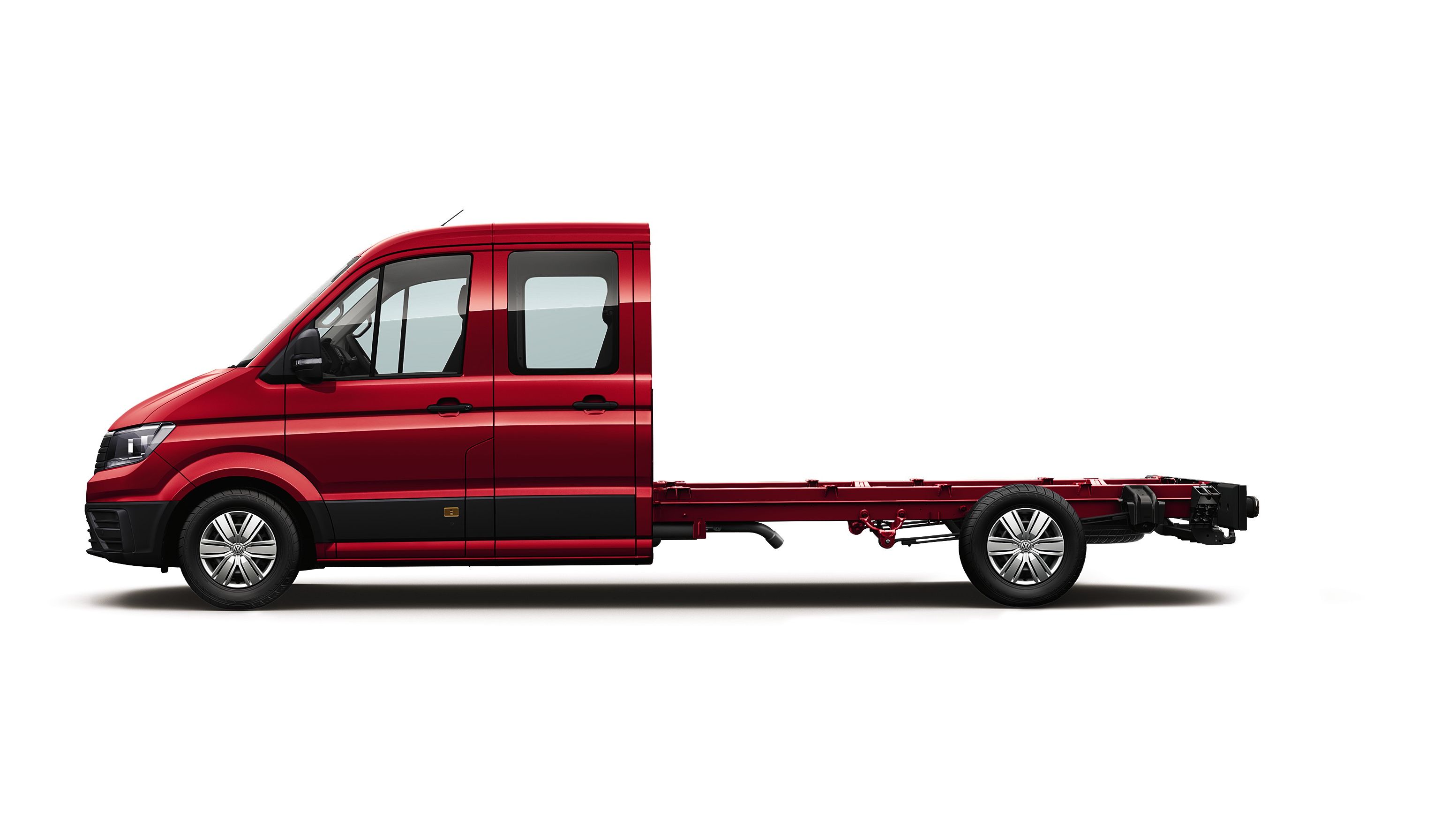 Volkswagen Crafter двойна кабина с шаси в червен цвят – страничен изглед