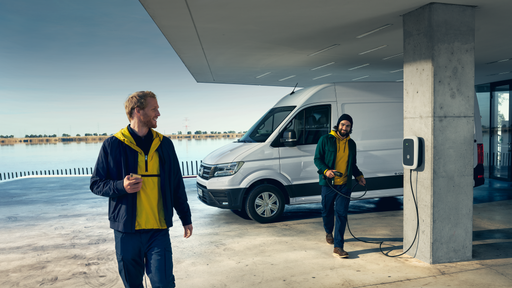 VW ID. Buzz карго до станция за зареждане