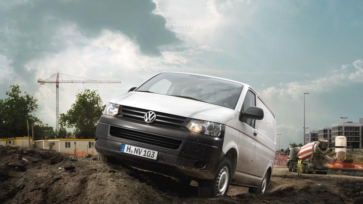 t5-Transporter-бял-volkswagen-vw