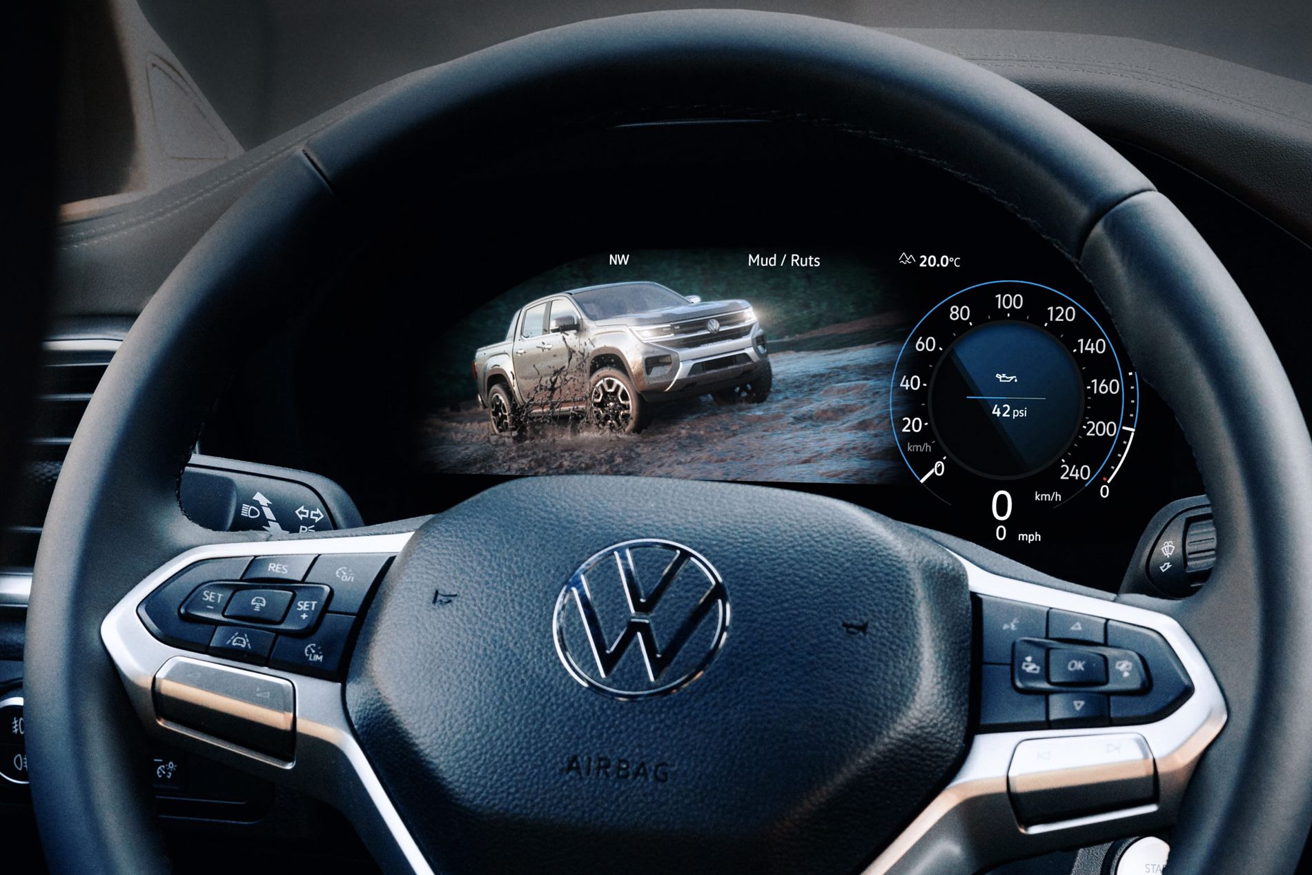 Цифров инструментален панел на Volkswagen с визуализация на офроуд режим и изображение на пикап Amarok