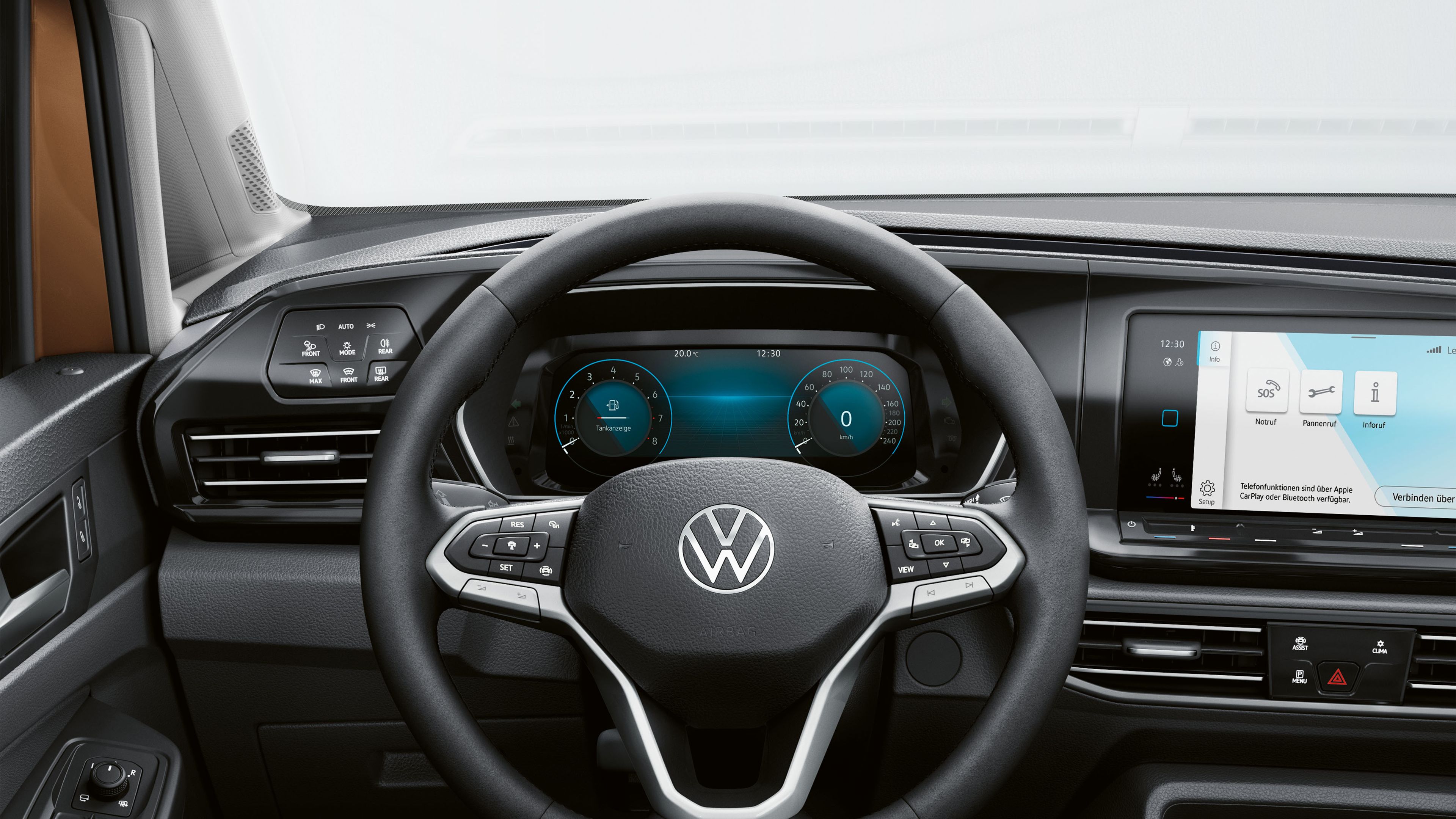 Мултифункционалният волан във VW Caddy.