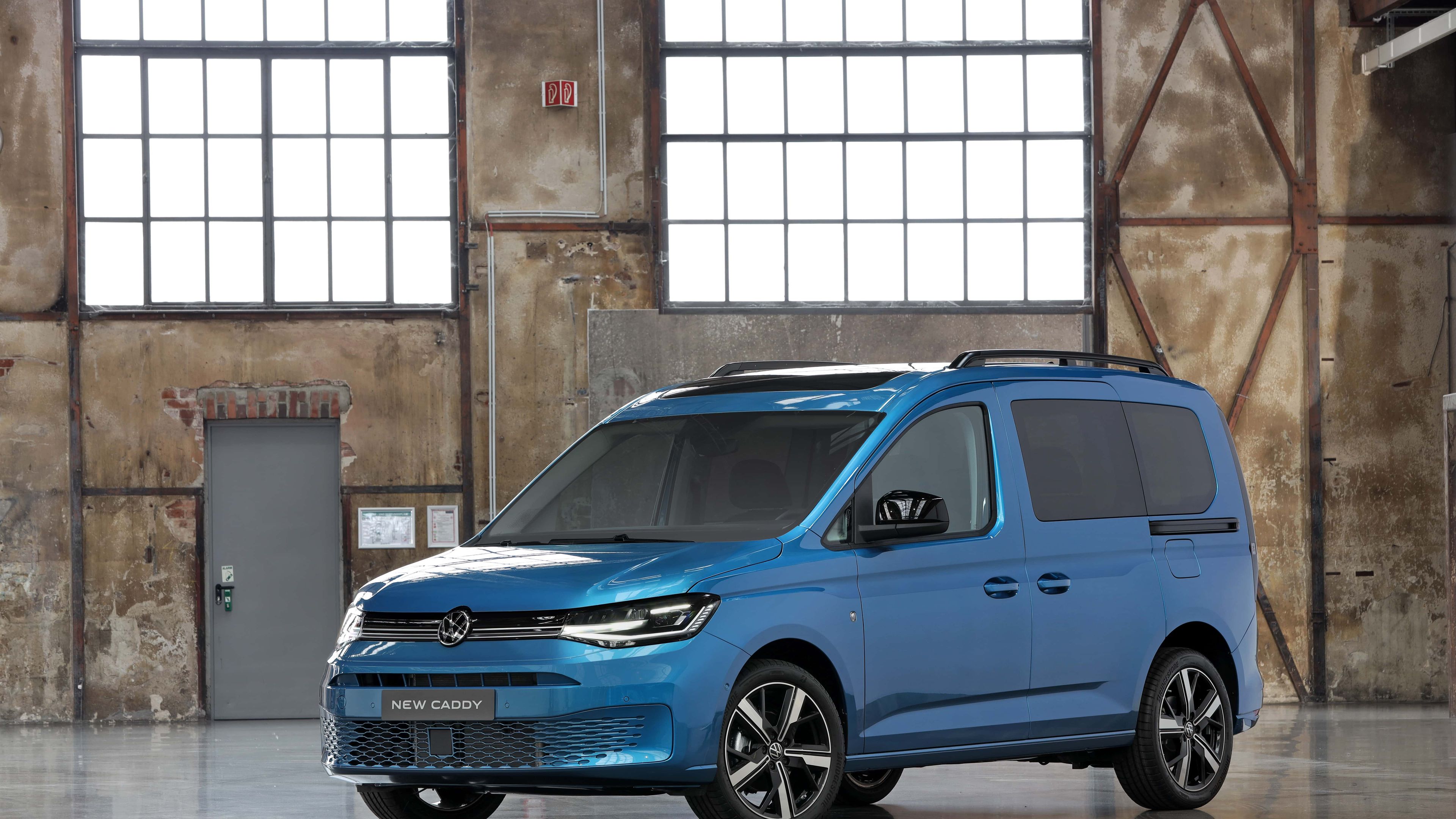 Новият VW Caddy - поглед отстрани