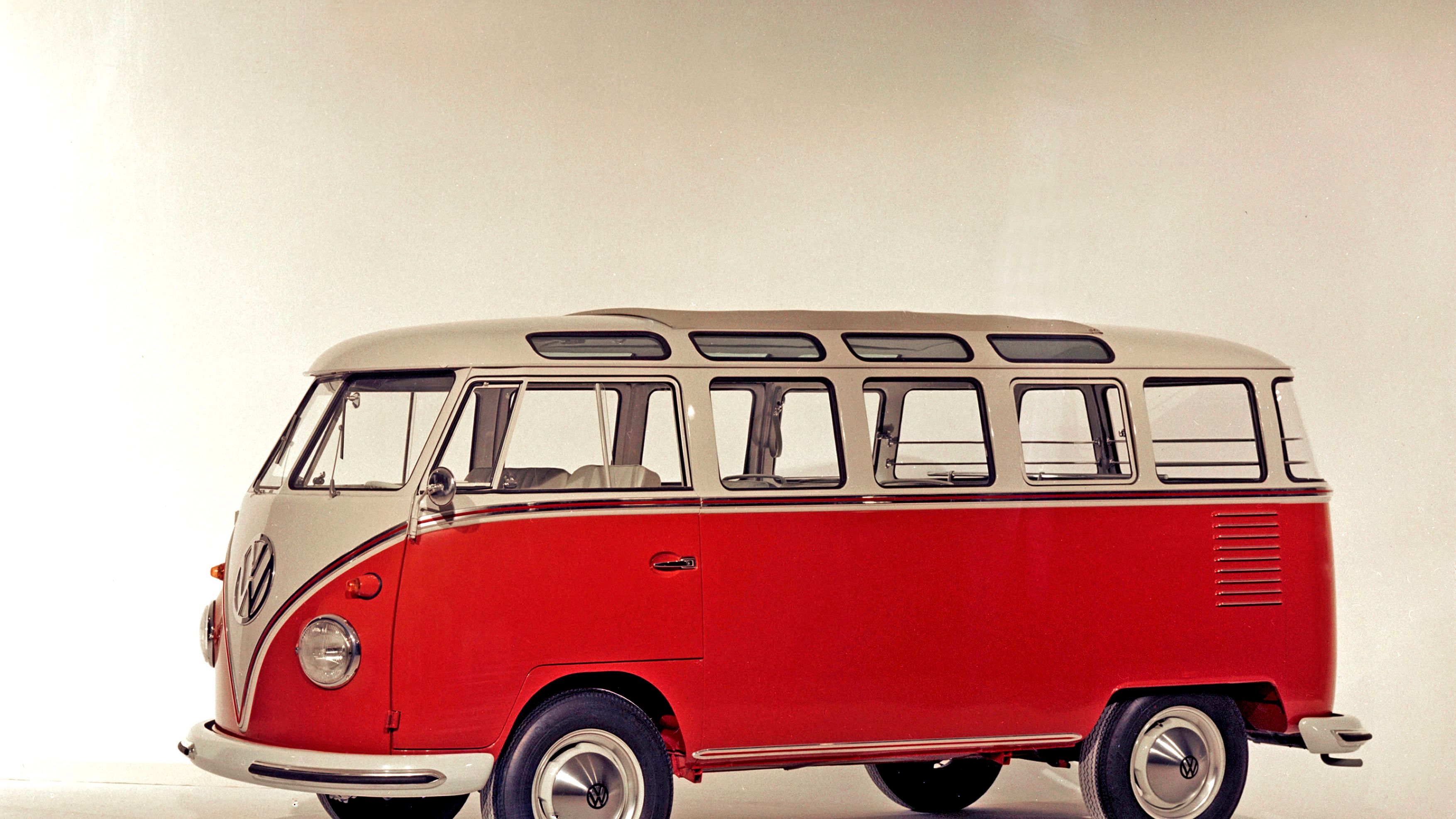 Smaba-Sondermodell_Bulli_VW_1960_T1_Typ2_rot_Neunsitzer