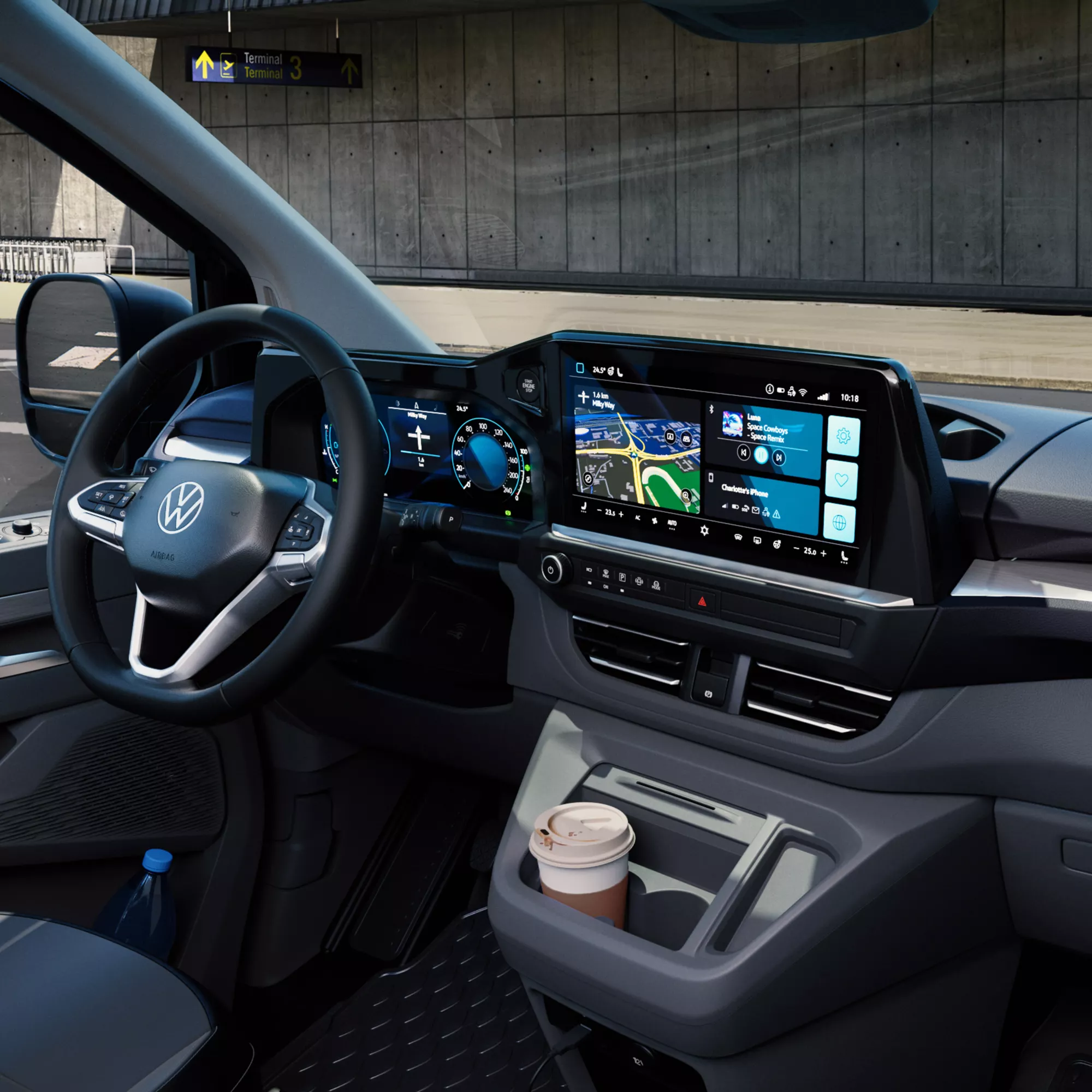 Интериор на новия Volkswagen Caravelle с дигитален кокпит и голям инфотейнмънт дисплей